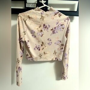 H&M Medium Floral Crop Top